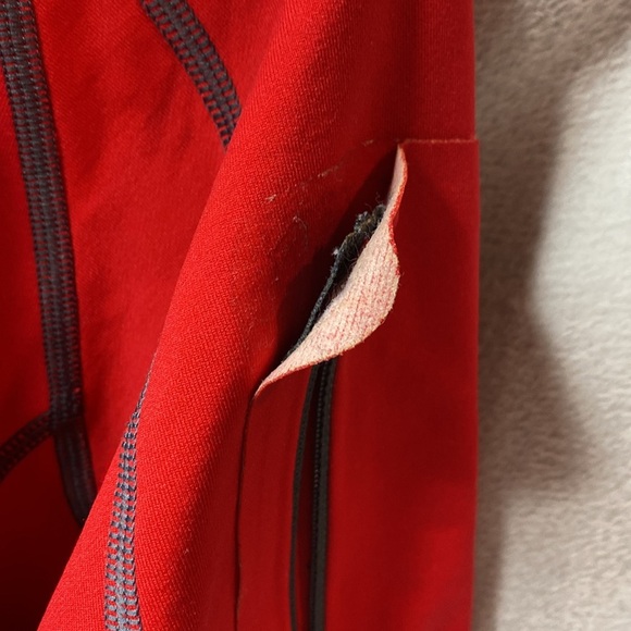 Stoic red 1/4 zip pullover size medium - Picture 6 of 6